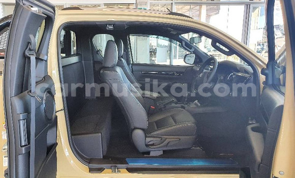 Tenga Tsaru Toyota Hilux Zvimwe Mota in Beitbridge in Matabeleland South Tenga Tsaru Toyota Hilux Zvimwe Mota in Beitbridge in Matabeleland South