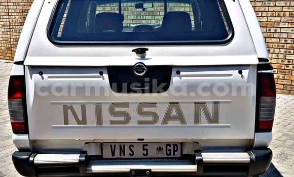 Nunua Ilio tumika Nissan NP 300 Nyeupe Gari ndani ya Beitbridge nchini Matabeleland Kusini Nunua Ilio tumika Nissan NP 300 Nyeupe Gari ndani ya Beitbridge nchini Matabeleland Kusini