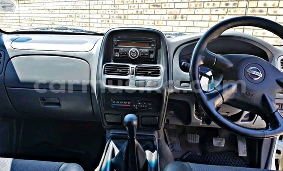 Nunua Ilio tumika Nissan NP 300 Nyeupe Gari ndani ya Beitbridge nchini Matabeleland Kusini Nunua Ilio tumika Nissan NP 300 Nyeupe Gari ndani ya Beitbridge nchini Matabeleland Kusini