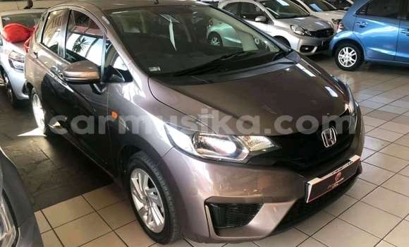 Nunua Ilio tumika Honda Fit Nyingine Gari ndani ya Beitbridge nchini Matabeleland Kusini