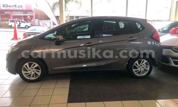 Buy Used Honda Fit Other Car in Beitbridge in Matabeleland South Buy Used Honda Fit Other Car in Beitbridge in Matabeleland South