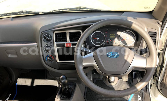 Tenga Tsaru Hyundai H1 Chena Mota in Beitbridge in Matabeleland South Tenga Tsaru Hyundai H1 Chena Mota in Beitbridge in Matabeleland South