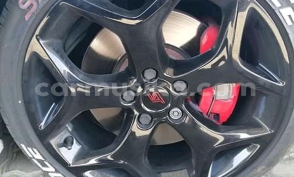 Acheter Occasion Voiture Ford Focus Blanc à Bulawayo, Bulawayo Acheter Occasion Voiture Ford Focus Blanc à Bulawayo, Bulawayo