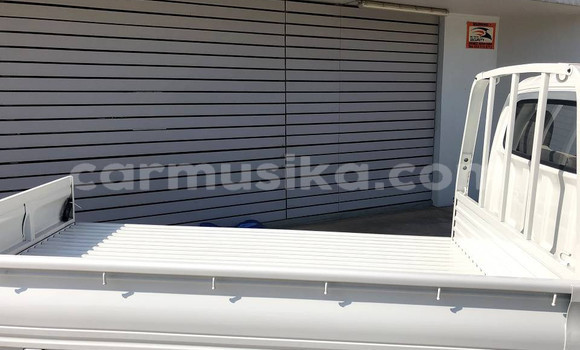 Tenga Tsaru Hyundai H1 Chena Mota in Beitbridge in Matabeleland South Tenga Tsaru Hyundai H1 Chena Mota in Beitbridge in Matabeleland South