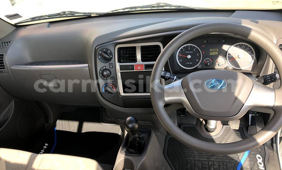 Tenga Tsaru Hyundai H1 Chena Mota in Beitbridge in Matabeleland South Tenga Tsaru Hyundai H1 Chena Mota in Beitbridge in Matabeleland South