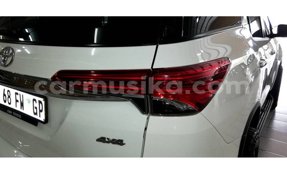 Tenga Tsaru Toyota Fortuner Zvimwe Mota in Beitbridge in Matabeleland South Tenga Tsaru Toyota Fortuner Zvimwe Mota in Beitbridge in Matabeleland South