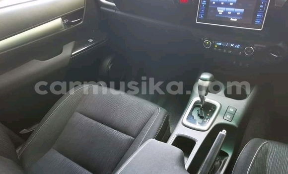 Tenga Tsaru Toyota Hilux Chena Mota in Beitbridge in Matabeleland South Tenga Tsaru Toyota Hilux Chena Mota in Beitbridge in Matabeleland South