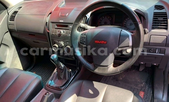 Tenga Tsaru Isuzu KB Nhema Mota in Beitbridge in Matabeleland South Tenga Tsaru Isuzu KB Nhema Mota in Beitbridge in Matabeleland South