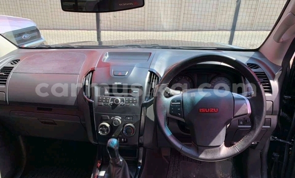 Tenga Tsaru Isuzu KB Nhema Mota in Beitbridge in Matabeleland South Tenga Tsaru Isuzu KB Nhema Mota in Beitbridge in Matabeleland South