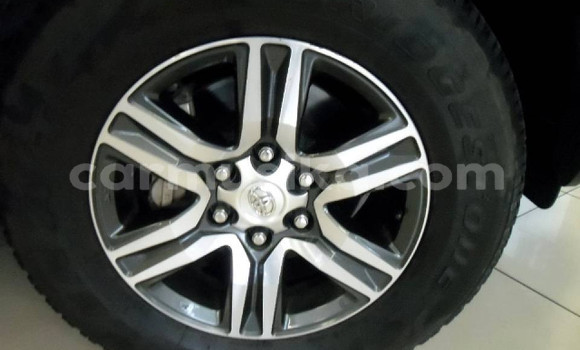 Nunua Ilio tumika Toyota Fortuner Bluu Gari ndani ya Beitbridge nchini Matabeleland Kusini Nunua Ilio tumika Toyota Fortuner Bluu Gari ndani ya Beitbridge nchini Matabeleland Kusini