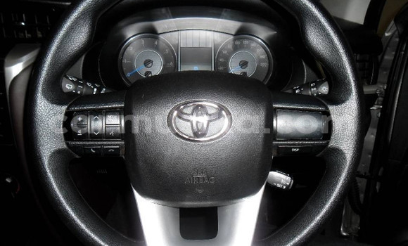 Nunua Ilio tumika Toyota Fortuner Bluu Gari ndani ya Beitbridge nchini Matabeleland Kusini Nunua Ilio tumika Toyota Fortuner Bluu Gari ndani ya Beitbridge nchini Matabeleland Kusini