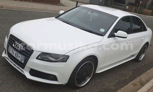 Buy Used Audi A4 White Car in Beitbridge in Matabeleland South Buy Used Audi A4 White Car in Beitbridge in Matabeleland South