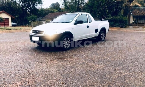 Tenga Tsaru Opel Corsa Chena Mota in Beitbridge in Matabeleland South Tenga Tsaru Opel Corsa Chena Mota in Beitbridge in Matabeleland South