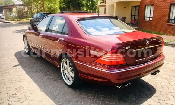 Nunua Ilio tumika Mercedes‒Benz S–Class Nyekundu Gari ndani ya Beitbridge nchini Matabeleland Kusini Nunua Ilio tumika Mercedes‒Benz S–Class Nyekundu Gari ndani ya Beitbridge nchini Matabeleland Kusini