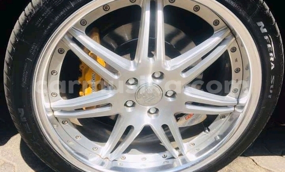 Nunua Ilio tumika Mercedes‒Benz S–Class Nyekundu Gari ndani ya Beitbridge nchini Matabeleland Kusini Nunua Ilio tumika Mercedes‒Benz S–Class Nyekundu Gari ndani ya Beitbridge nchini Matabeleland Kusini