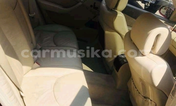 Nunua Ilio tumika Mercedes‒Benz S–Class Nyekundu Gari ndani ya Beitbridge nchini Matabeleland Kusini Nunua Ilio tumika Mercedes‒Benz S–Class Nyekundu Gari ndani ya Beitbridge nchini Matabeleland Kusini