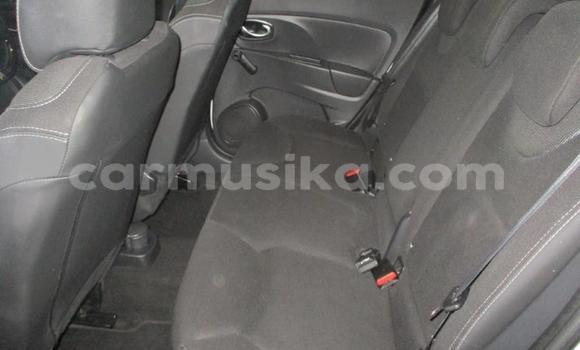 Nunua Ilio tumika Renault Clio Nyeupe Gari ndani ya Beitbridge nchini Matabeleland Kusini Nunua Ilio tumika Renault Clio Nyeupe Gari ndani ya Beitbridge nchini Matabeleland Kusini