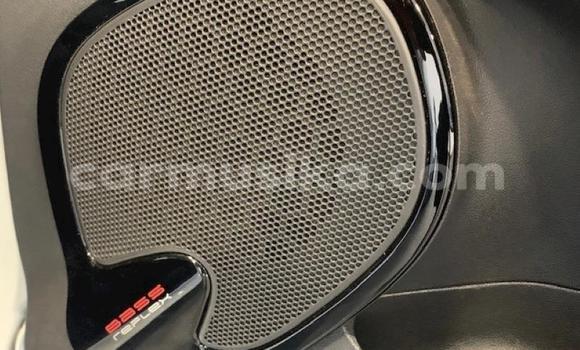 Nunua Ilio tumika Renault Clio Nyeupe Gari ndani ya Beitbridge nchini Matabeleland Kusini Nunua Ilio tumika Renault Clio Nyeupe Gari ndani ya Beitbridge nchini Matabeleland Kusini