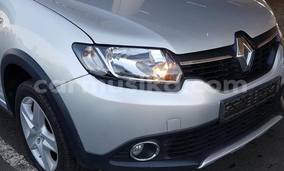 Nunua Ilio tumika Renault Sandero Fedha Gari ndani ya Beitbridge nchini Matabeleland Kusini Nunua Ilio tumika Renault Sandero Fedha Gari ndani ya Beitbridge nchini Matabeleland Kusini