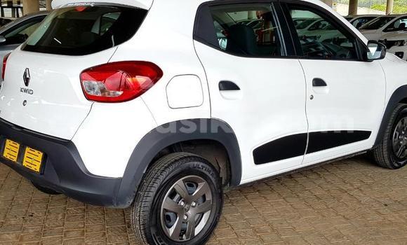 Tenga Tsaru Renault KWID Chena Mota in Beitbridge in Matabeleland South Tenga Tsaru Renault KWID Chena Mota in Beitbridge in Matabeleland South