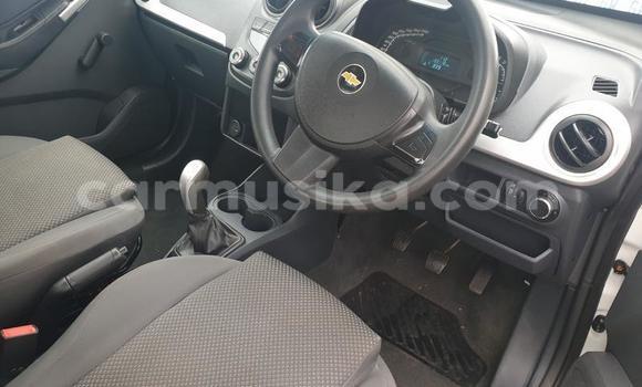 Acheter Occasion Voiture Chevrolet Corsa Blanc à Beitbridge, Matabeleland South Acheter Occasion Voiture Chevrolet Corsa Blanc à Beitbridge, Matabeleland South