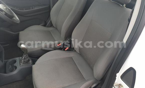 Acheter Occasion Voiture Chevrolet Corsa Blanc à Beitbridge, Matabeleland South Acheter Occasion Voiture Chevrolet Corsa Blanc à Beitbridge, Matabeleland South