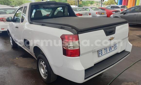 Acheter Occasion Voiture Chevrolet Corsa Blanc à Beitbridge, Matabeleland South Acheter Occasion Voiture Chevrolet Corsa Blanc à Beitbridge, Matabeleland South