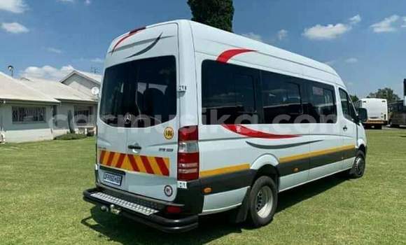 Acheter Occasion Voiture Mercedes‒Benz C–Class Blanc à Beitbridge, Matabeleland South Acheter Occasion Voiture Mercedes‒Benz C–Class Blanc à Beitbridge, Matabeleland South