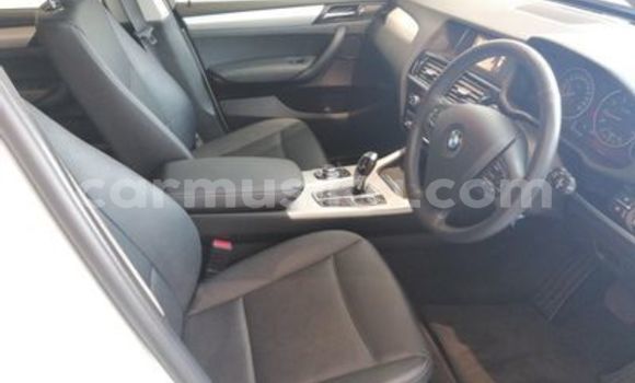 Acheter Occasion Voiture BMW X3 Blanc à Beitbridge, Matabeleland South Acheter Occasion Voiture BMW X3 Blanc à Beitbridge, Matabeleland South