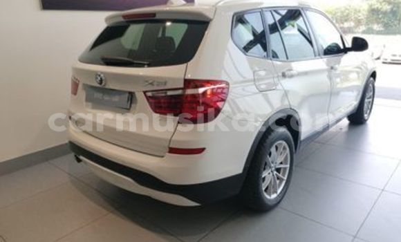 Acheter Occasion Voiture BMW X3 Blanc à Beitbridge, Matabeleland South Acheter Occasion Voiture BMW X3 Blanc à Beitbridge, Matabeleland South