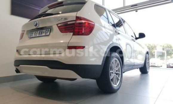 Acheter Occasion Voiture BMW X3 Blanc à Beitbridge, Matabeleland South Acheter Occasion Voiture BMW X3 Blanc à Beitbridge, Matabeleland South