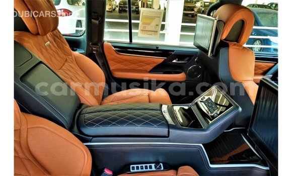 Acheter Import Voiture Lexus LX Noir à Import - Dubai, Harare Acheter Import Voiture Lexus LX Noir à Import - Dubai, Harare