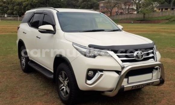 Buy Used Toyota Fortuner White Car in Beitbridge in Matabeleland South Buy Used Toyota Fortuner White Car in Beitbridge in Matabeleland South