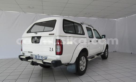 Buy Used Nissan Hardbody White Car in Harare in Harare