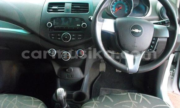 Acheter Occasion Voiture Chevrolet Spark Blanc à Beitbridge, Matabeleland South Acheter Occasion Voiture Chevrolet Spark Blanc à Beitbridge, Matabeleland South