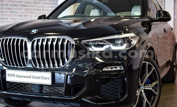 Nunua Ilio tumika BMW X5 Nyeusi Gari ndani ya Harare nchini Harare