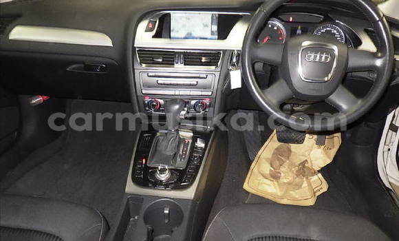 Acheter Occasion Voiture Audi A4 Blanc à Beitbridge, Matabeleland South Acheter Occasion Voiture Audi A4 Blanc à Beitbridge, Matabeleland South