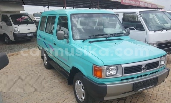 Buy Used Toyota Venza Green Car in Beitbridge in Matabeleland South Buy Used Toyota Venza Green Car in Beitbridge in Matabeleland South