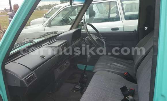 Buy Used Toyota Venza Green Car in Beitbridge in Matabeleland South Buy Used Toyota Venza Green Car in Beitbridge in Matabeleland South