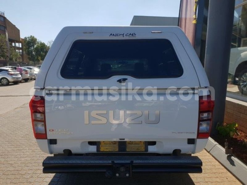 Big with watermark isuzu d max matabeleland south beitbridge 18649