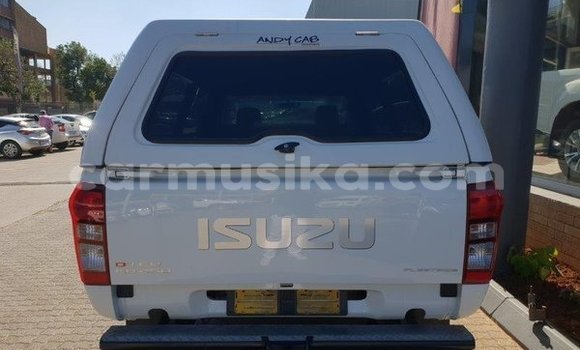 Tenga Tsaru Isuzu D–MAX Chena Mota in Beitbridge in Matabeleland South Tenga Tsaru Isuzu D–MAX Chena Mota in Beitbridge in Matabeleland South