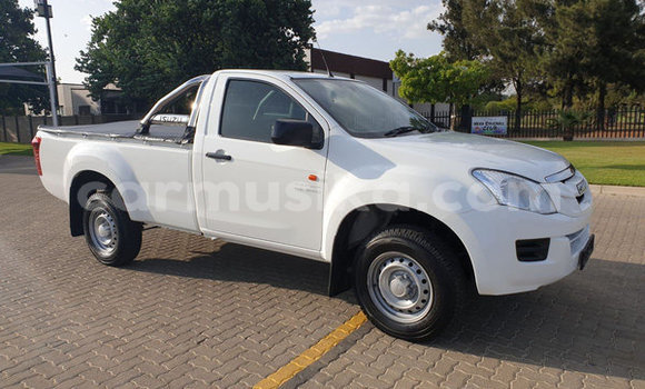 Acheter Occasion Voiture Isuzu D–MAX Blanc à Beitbridge, Matabeleland South Acheter Occasion Voiture Isuzu D–MAX Blanc à Beitbridge, Matabeleland South