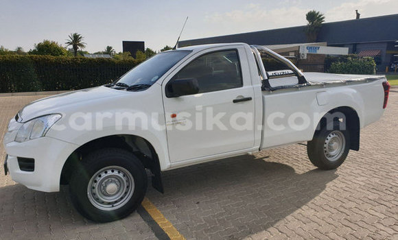 Acheter Occasion Voiture Isuzu D–MAX Blanc à Beitbridge, Matabeleland South Acheter Occasion Voiture Isuzu D–MAX Blanc à Beitbridge, Matabeleland South