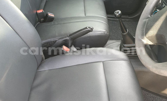 Acheter Occasion Voiture Isuzu D–MAX Blanc à Beitbridge, Matabeleland South Acheter Occasion Voiture Isuzu D–MAX Blanc à Beitbridge, Matabeleland South