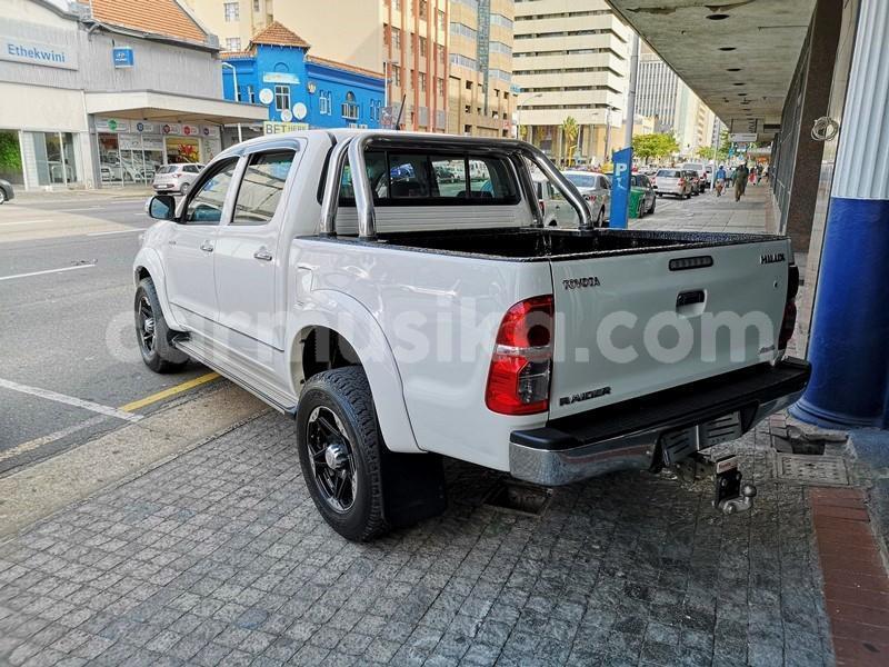 Big with watermark 2013 hilux 3d manual 2