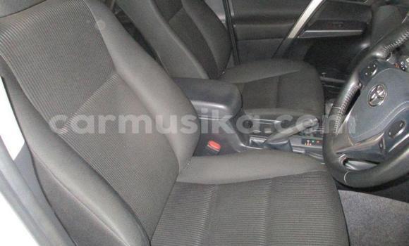 Acheter Occasion Voiture Toyota RAV4 Blanc à Harare, Harare Acheter Occasion Voiture Toyota RAV4 Blanc à Harare, Harare