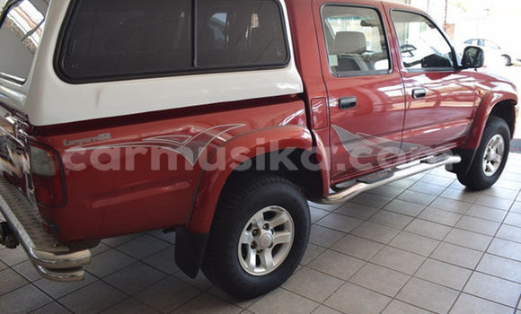 Acheter Occasion Voiture Toyota Hilux Rouge à Beitbridge, Matabeleland South Acheter Occasion Voiture Toyota Hilux Rouge à Beitbridge, Matabeleland South