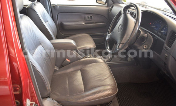 Acheter Occasion Voiture Toyota Hilux Rouge à Beitbridge, Matabeleland South Acheter Occasion Voiture Toyota Hilux Rouge à Beitbridge, Matabeleland South