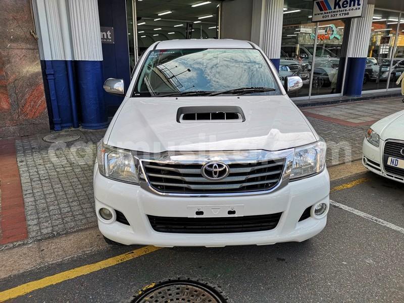 Big with watermark 2013 hilux 3d manual 4