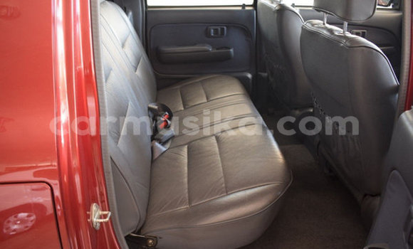 Acheter Occasion Voiture Toyota Hilux Rouge à Beitbridge, Matabeleland South Acheter Occasion Voiture Toyota Hilux Rouge à Beitbridge, Matabeleland South